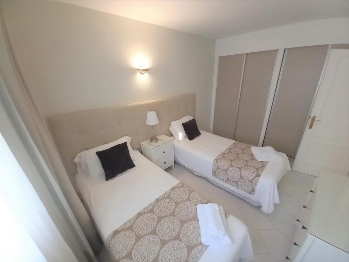 Miraflores Beachfront Penthouse Sitio de Calahonda Exterior foto